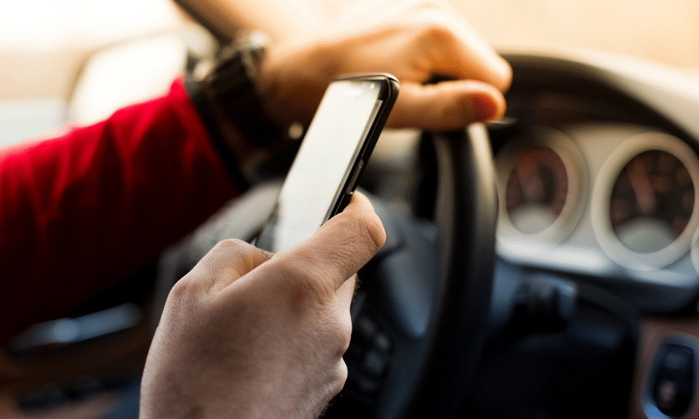 texting and driving during car accident